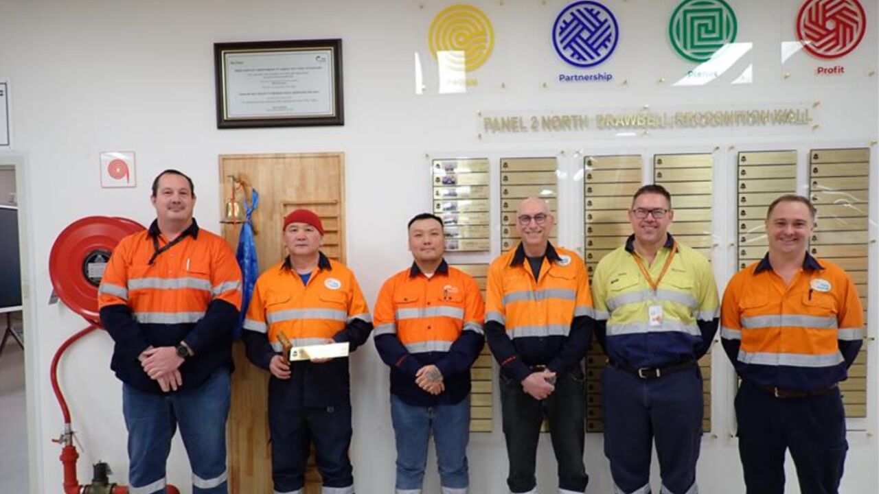 Thiess recognised at Oyu Tolgoi’s 8th drawbell blast ceremony 